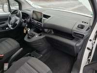 Вид на салон