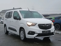 Вид спереди справа