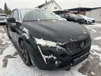 Вид спереди справа