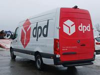 Vaade tagant vasakult