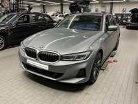 Pogled od napred levo