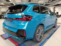 Pogled od pozadi desno