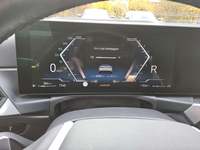 Pohľad na združený prístroj na palubnej doske