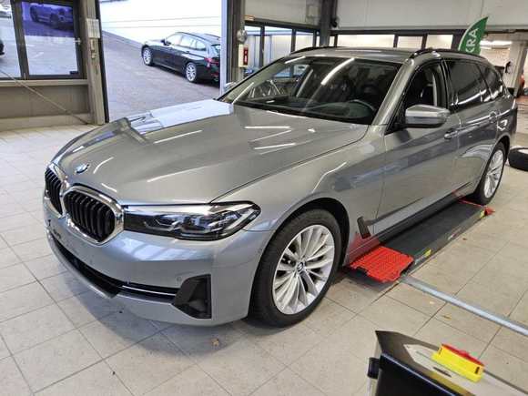 Náhľad spredu zľava