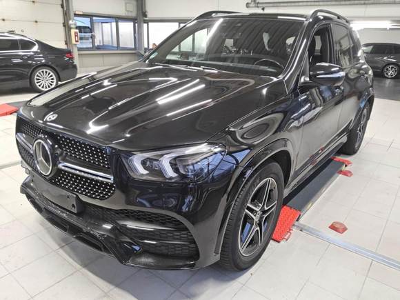 Náhľad spredu zľava