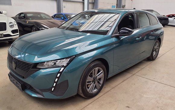 Vaizdas iš priekio kairės