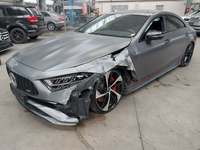 Vaizdas iš priekio kairės