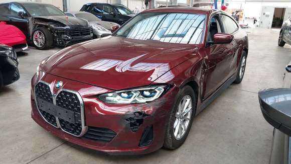 Vaizdas iš priekio kairės