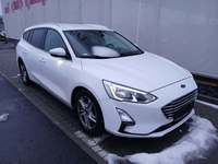 Pogled desno spredaj