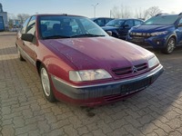 Pogled desno spredaj