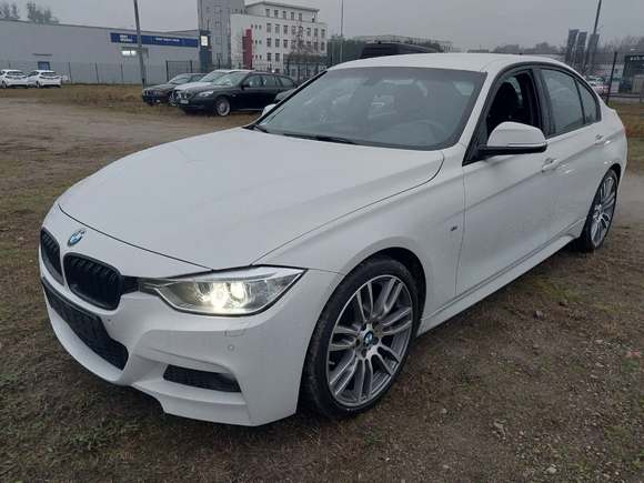 Vaizdas iš priekio kairės