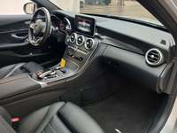 Вид на салон