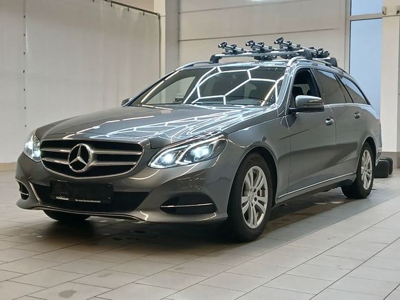 Вид спереди слева