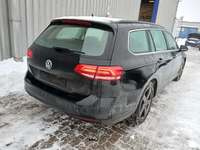 Pogled od pozadi desno