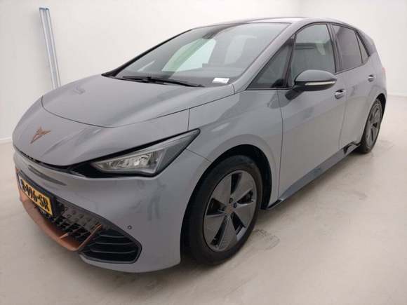 Náhled zpředu zleva