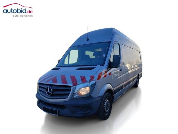 Pogled sprijeda lijevo