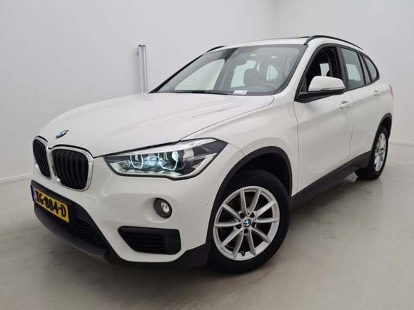 Náhled zpředu zleva