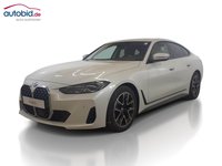 Pogled od napred levo