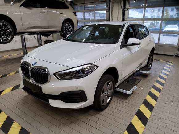 Pogled sprijeda lijevo