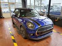 Pogled sprijeda desno