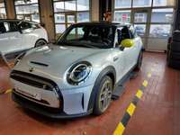 Vue de l’avant gauche