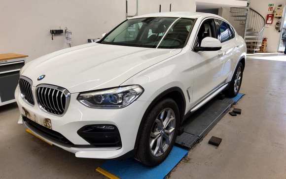 Vista anteriore sinistra