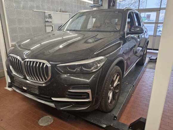 Vista anteriore sinistra