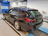 Vue de l’arrière gauche