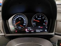 Pogled na kombinovani instrument