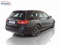 Pogled od pozadi desno