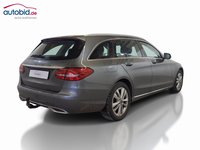 Pogled od pozadi desno