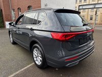 Вид сзади слева