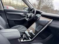 Вид на салон