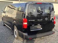 Вид сзади слева