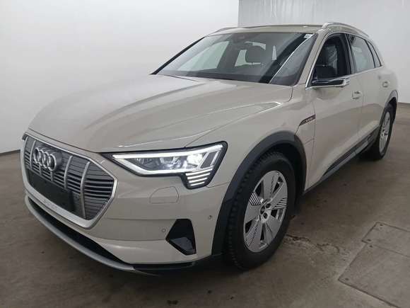 Vaizdas iš priekio kairės