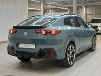 Pogled od pozadi desno