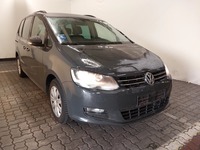 Pogled desno spredaj