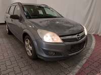 Pogled desno spredaj