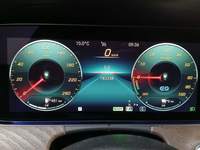 Pogled na kombinovani instrument