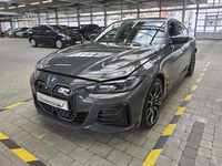 Vue de l’avant gauche