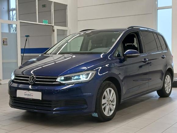 Pogled od napred levo