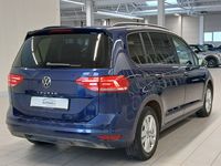 Pogled od pozadi desno