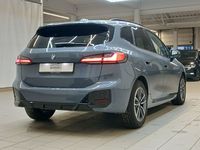 Náhľad zozadu sprava