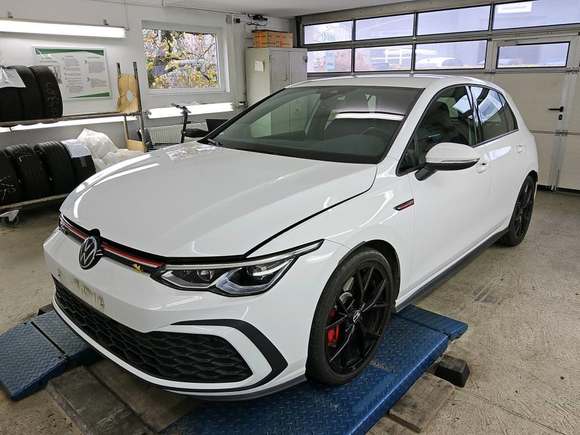 Widok z przodu po stronie lewej