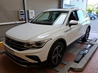 Widok z przodu po stronie lewej