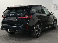 Pogled od pozadi desno