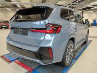 Pogled od pozadi desno