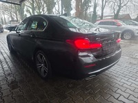 Pogled od pozadi levo