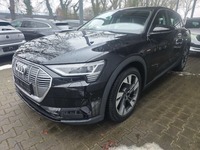 Pogled od napred levo