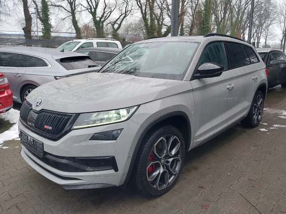 Pogled od napred levo